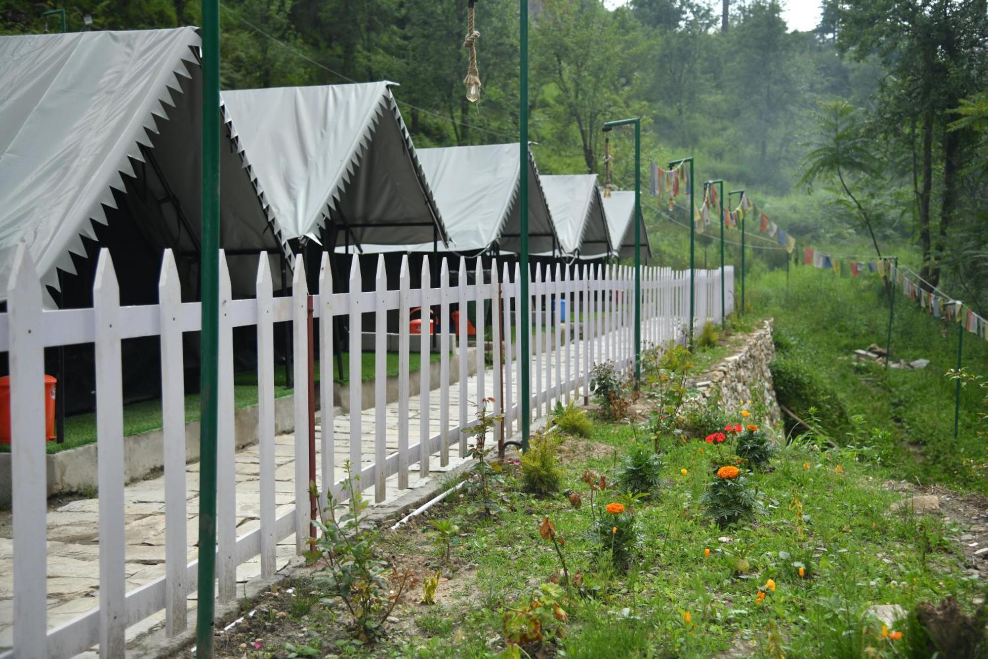 Himtrek Riverside Camps, Kasol Exteriör bild