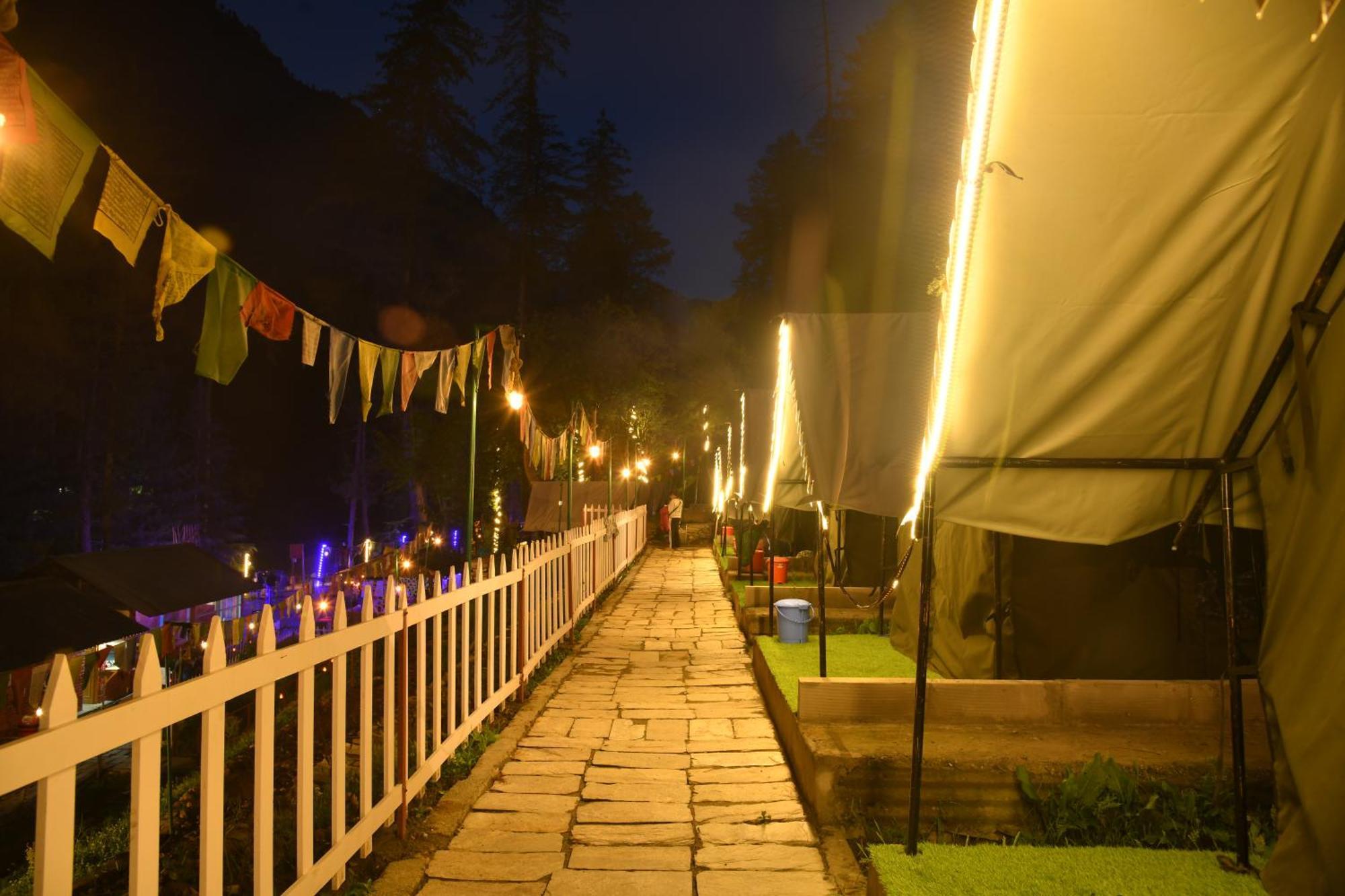 Himtrek Riverside Camps, Kasol Exteriör bild