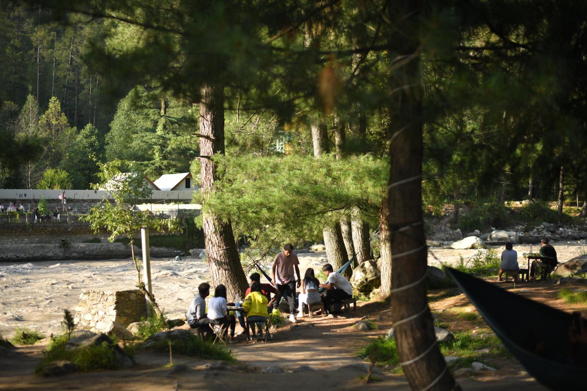 Himtrek Riverside Camps, Kasol Exteriör bild